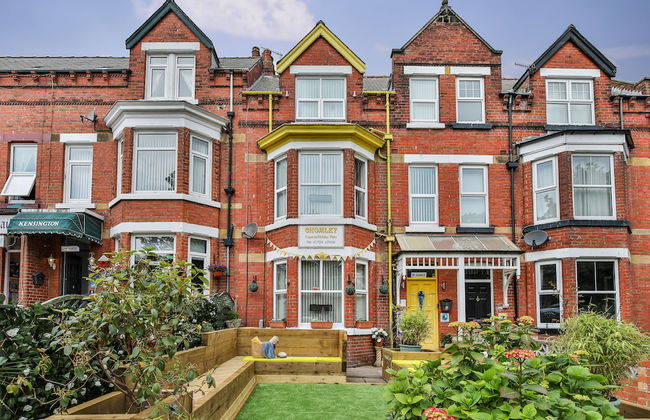 Chomley Holiday Flats - Photo 25