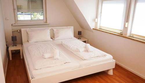 Gemütliches Haus mit großem traumhaften Garten - Foto 3