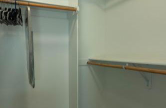 Modern Serenity Apartment for a Comfortable Stay - Foto 8