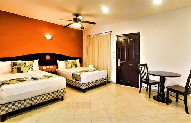 Hotel Colonial Playa del Carmen - Photo 42