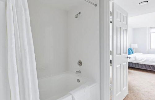 2BR Luxury City Suite With Gym & Pool - Foto 23