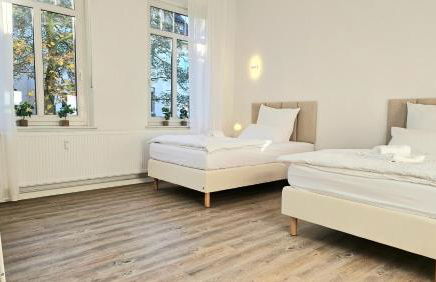 122qm-Apartment - 4 Zimmer I Zentral I Küche I Balkon I Parken I WLAN - Foto 4