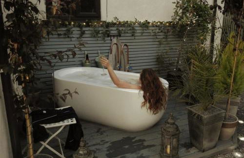 Cosy country cottage with outdoor bathing - Foto 28