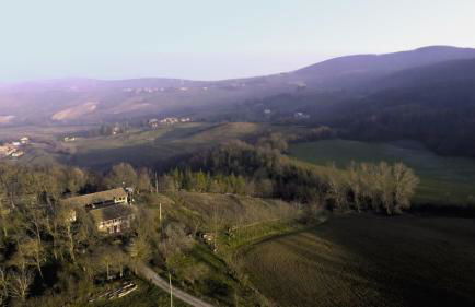 Appartamento immerso nella natura, silenzio e riservatezza a 550 m di quota - Foto 2