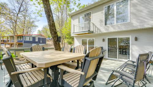 Balcony and Fire Pit Home on Lake of Ozarks! - Foto 2