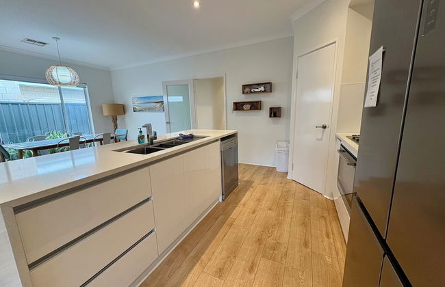 Contemporary Cove - Foto 13