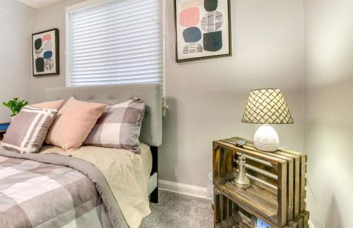 Walk to Main Street Charming Bellevue Home - Foto 18