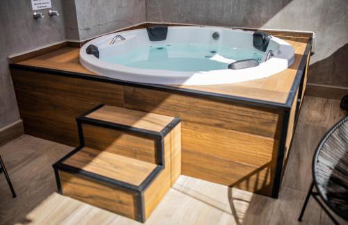 Uai House com jacuzzi, teto rooftop retrátil e colchão massageador - Foto 79