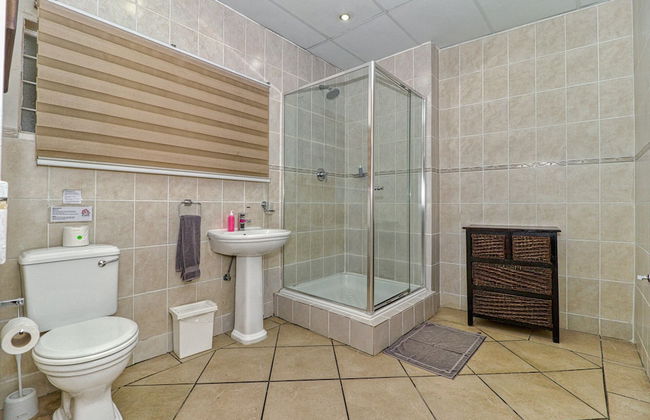 BM Gardens Apartment Hotel - Photo 24