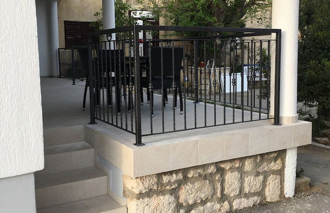 Charming Apartment in Lukovo Šugarje With Mountain Views - Foto 21