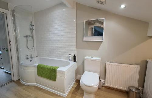 Stylish 2 Bedroom Apartment, Leeds Centre + Free Parking - Foto 21