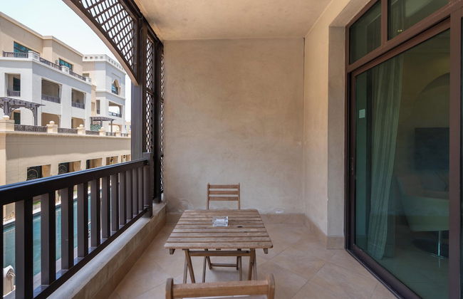 Lux BnB I Souk Al Bahar I Burj Khalifa Views - Photo 23