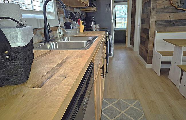 Redbud Tiny Home Resort - Photo 4