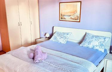 Dalmatian House, spacious stone terraces, balcony , views - Foto 15