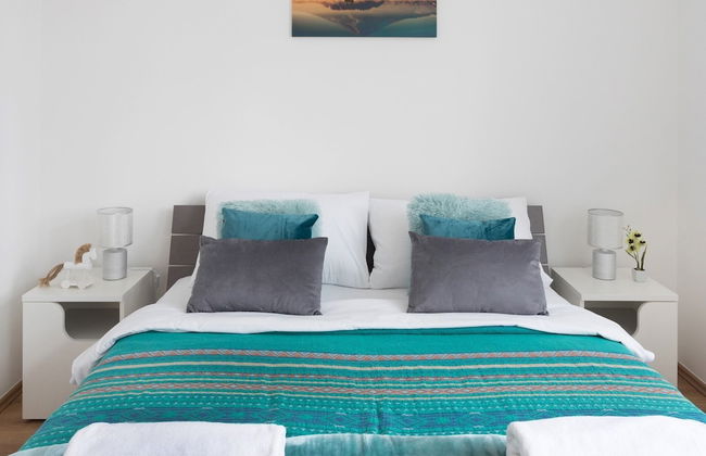 Bright 2BDR Apt near Main Bus Station-FREE PARKING - Foto 5