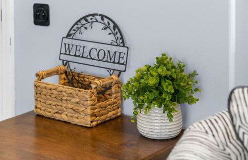 Willow Haven 2BR Cozy Retreat, Close to Hartford - Foto 8