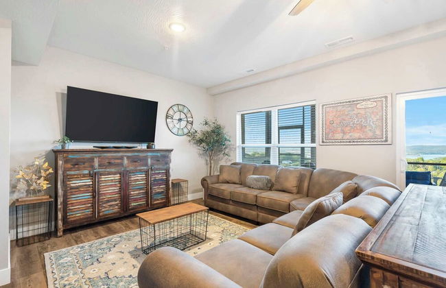 A Birds Eye Bridge View - 5 BDR w/ Private Hot Tub - Foto 16