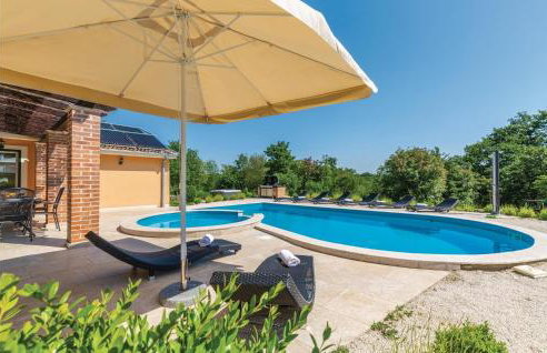 Gorgeous Home In Rezanci With Jacuzzi - Foto 10