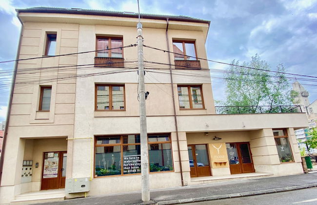 Cardinal Central Apartment - Photo 13