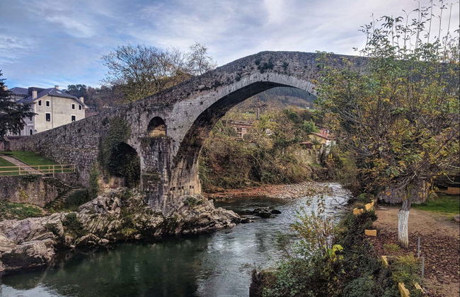 Excursión a los lagos de Covadonga y Cangas de Onís - Foto 3