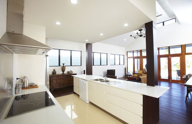 Beached on Magnetic - Photo 6