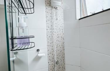 Novo Apto em Condomínio Fechado c/Ar e Elevador - Foto 15