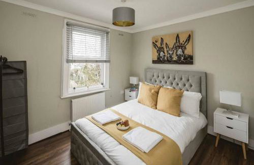 Elegant 5 bed house with parking- Photo ID Required - Foto 13