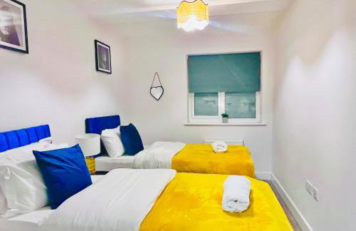 Stunning Five Bedroom Holiday Home in Chartham Canterbury with Hot Tub - Foto 3