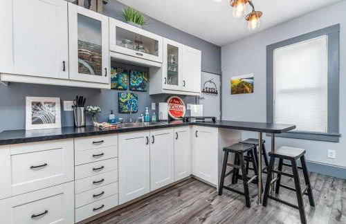 The Dubuque House - Historic Downtown Location! - Foto 10