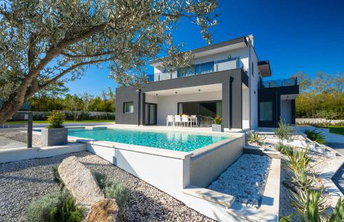 Villa Tonchi 3 Bedroom Private Pool BBQ & Garden - Foto 52