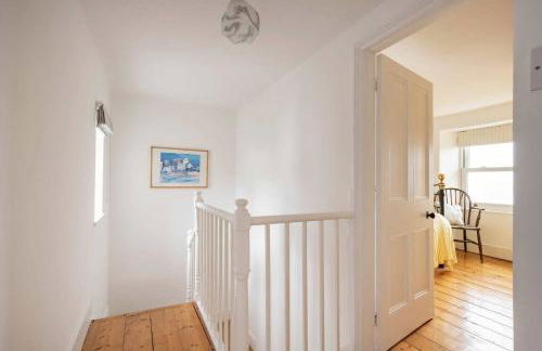 Seaside Holiday Cottage Near Beach - Foto 17