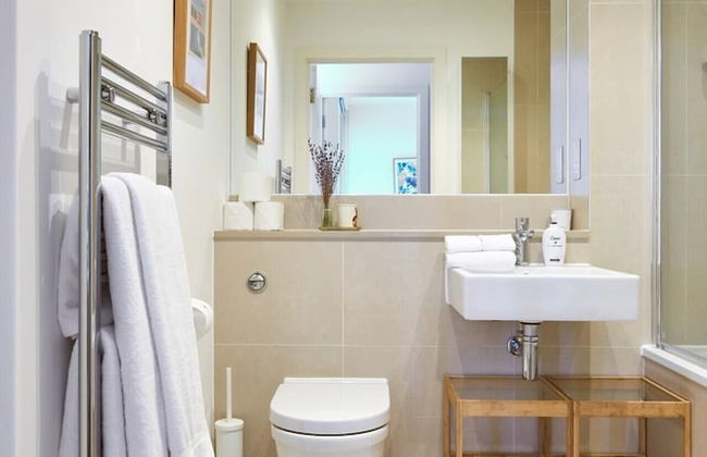 Beautiful 1 Bedroom With Balcony Near Mile End - Foto 15