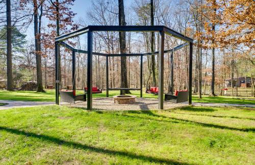 Hook, Line and Sinker Retreat with Fire Pit! - Foto 23