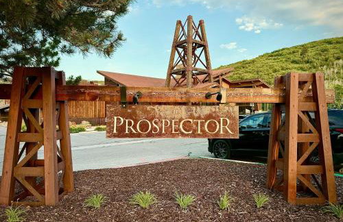 Modern Mountain Studio in the Heart of Park City - Photo 5