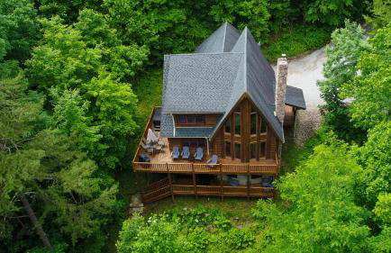 Creekwood Chalet - Hocking Hills with Hot Tub and Near Hiking - Foto 11