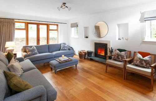 Blackthorn House - Photo 7