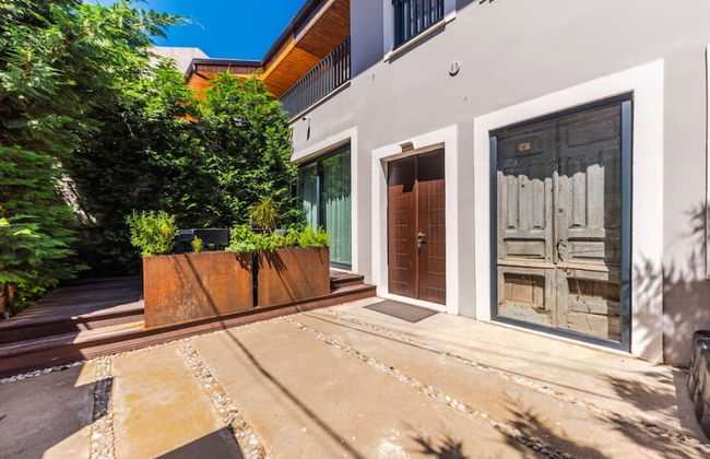 Luxury Living in Shkoder s Historic Heart - Photo 66