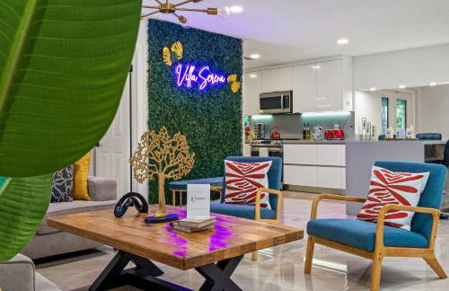 Waterfront Oasis Escape with 7 Seats Hot Tub! - Foto 20