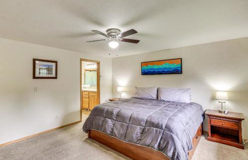 Scenic Forest Lodge Outside Glacier National Park! - Foto 12