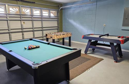 Stunning 4-bedroom Villa w/ Pool - Close to Disney Parks and Gulf Courses! - Photo 50