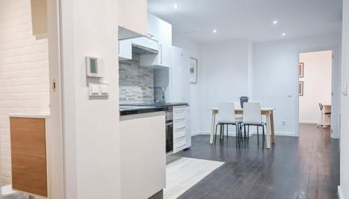 Apartment with Balcony on Calle Santa Engracia Temporal SEN1692 - Foto 4