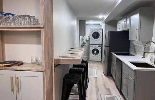 Large Five Bedroom house with outdoor patio with Jacuzzi and television! - Foto 14