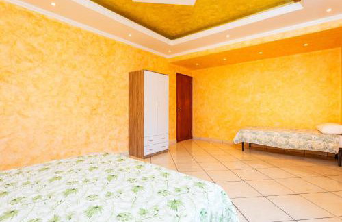 Da Lorenzo Apartment Alcantara - Foto 11