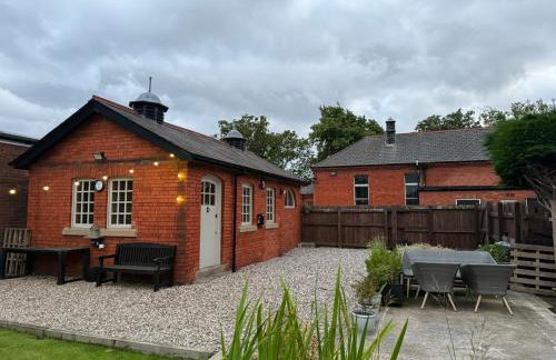 Cosy small cottage in Wirral Merseyside with kitchen - Foto 17