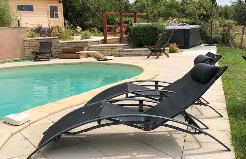 Grande maison en pierre de taille avec piscine, sauna et jacuzzi - Foto 3