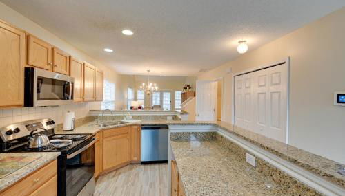 Central and Spacious Townhome in Greensboro! - Photo 2