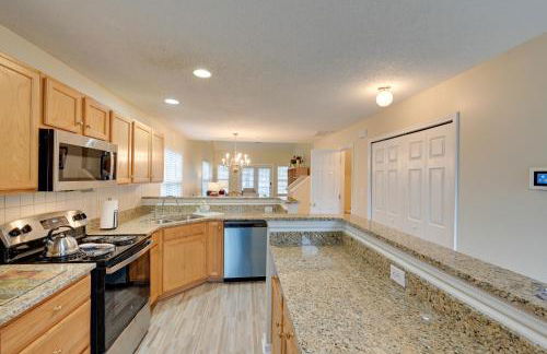 Central and Spacious Townhome in Greensboro! - Foto 2