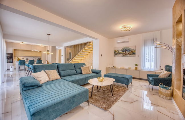 Villa Elena - Photo 8