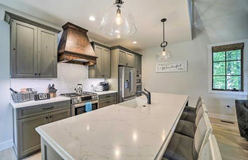 7 Mi to Ski Sapphire Valley Resort-Style Retreat - Foto 6