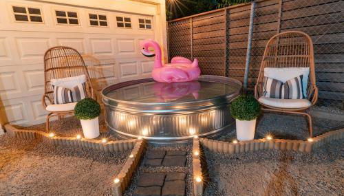 LA Karaoke Fire Pit Ping-Pong Cowboy Pool - Foto 4